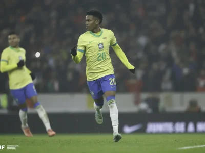 54932736086_25c74eb92c_h-1024x693