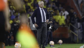 FOTO-01 ANCELOTTI DEPOIS...